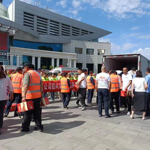 一瓶清凉，万分敬意   夏日慰问行，致敬坚守者