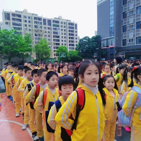 春风和畅四月天，出游研学正当时