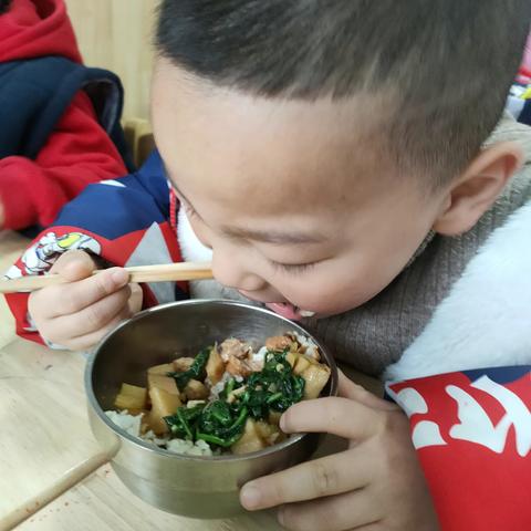 小小报菜员
