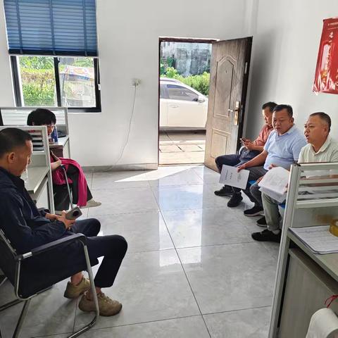 美兰区环卫局城乡环境一体化8月份巡查工作。