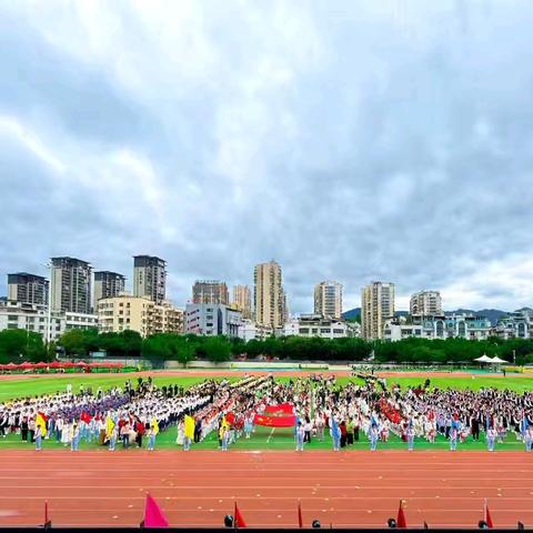 扬抗战精神 强少年体魄——福安实小龙江四（3）班第48届田径运动会