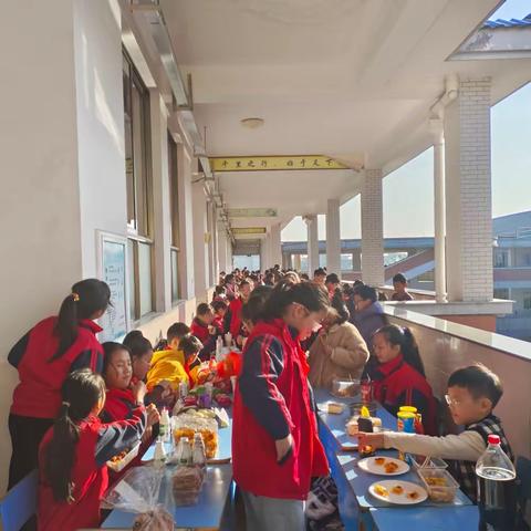 校园烟火气，最暖学子心——古市镇中心学校五年级美好“食”光美食节活动