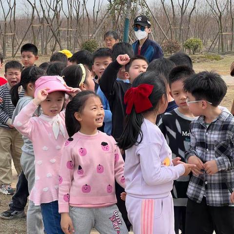 “团结协作  勇往直前”——淮安市实验小学二年级5班真人CS野外拓展训练