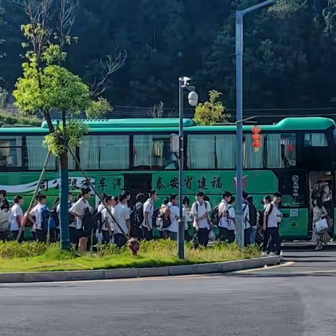 研学拓视野，军训砺精神--福安二中开展国防教育研学实践活动