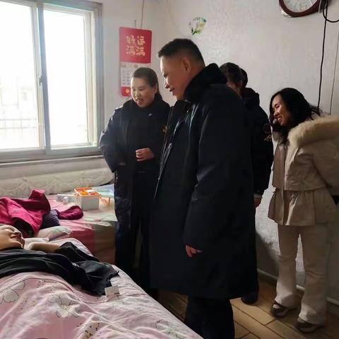 春节慰问送温暖 浓浓税情暖人心