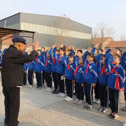 广饶县大王镇中心小学清明节“传承红色基因，争做新时代好队员”主题教育活动