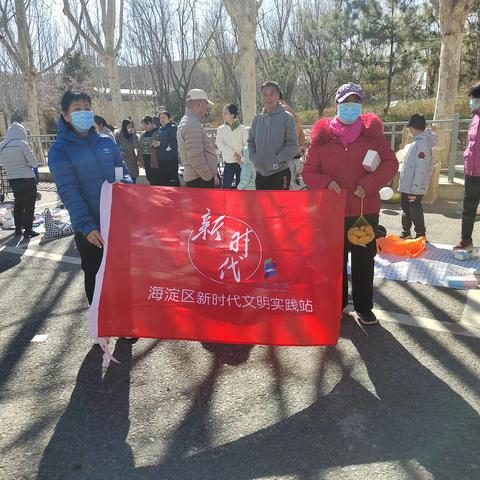 为生活变装 为热爱开场     建材城联合社区新时代文明实践站 开展亲子市集售卖活动