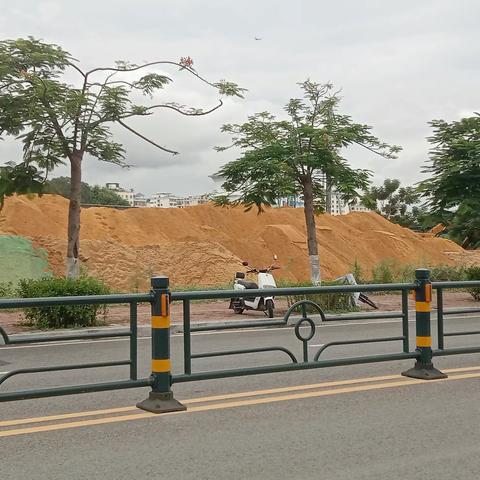 天涯区住建局开展施工工地扬尘管控情况