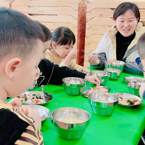 龙山幼儿园一周营养食谱