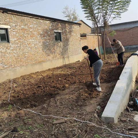 关爷庙村持续推进环境整治