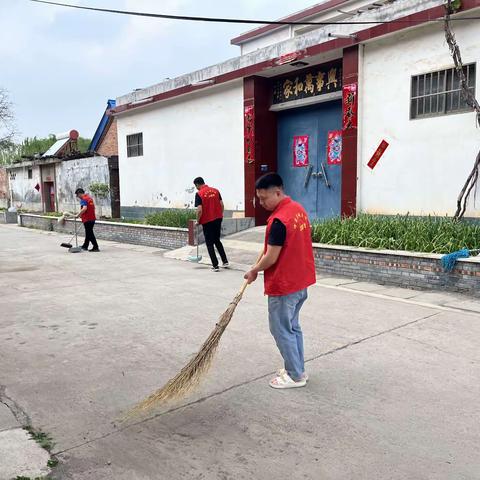 关爷庙村村庄清洁行动