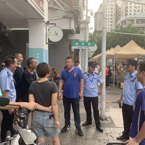 天涯区旅游和文化广电体育局联合相关部门对第一市场周边海鲜市场秩序进行整治