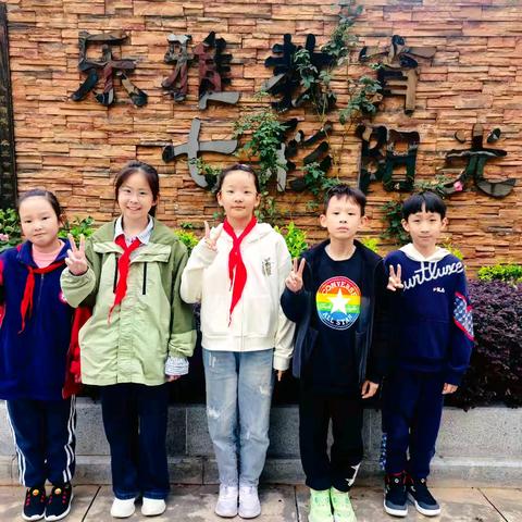 心阅宁静、书香致远