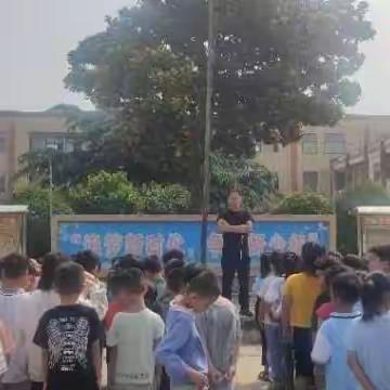 消防安全警钟长鸣，安全演练常抓不懈——小寨小学消防演练