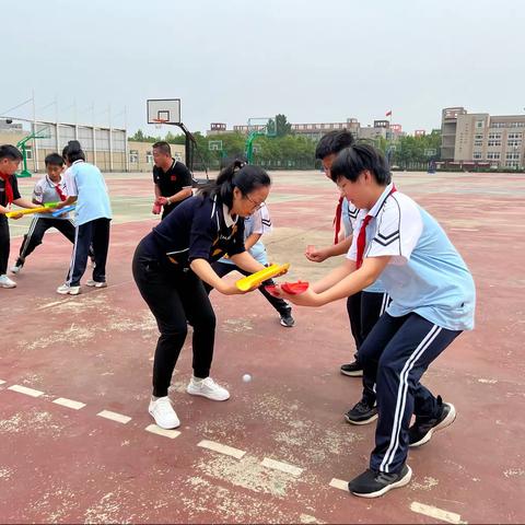 无棣县体育中学举行“庆六一  迎市运”趣味运动会