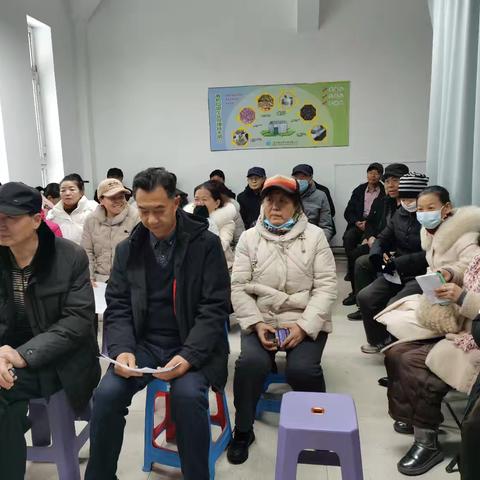 唱红歌迎新年 清积雪护出行 43社区追梦合唱团元旦前志愿服务忙