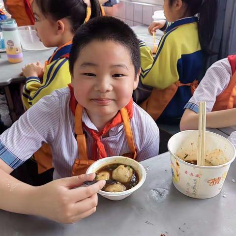 仁师附小三，三班孩子们实践劳动的点点滴滴