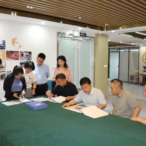 市委统战部调研组一行到甸柳新村街道实地调研民族工作