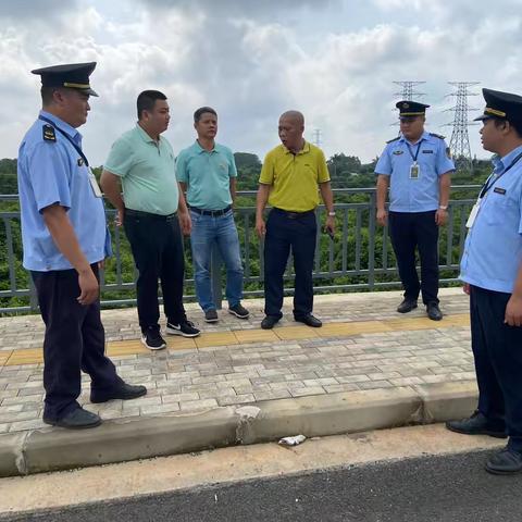 拆除长天路乱搭乱建，扮靓沿途市容环境