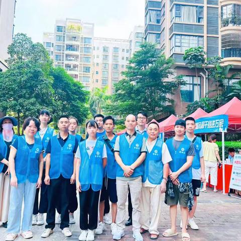 便民活动 | 华乐弘城的业主委员会联合惠联社共同举办了增进邻里间的小区便民志愿活动。