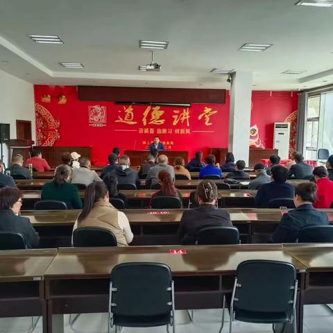 颍上县公益志愿者协会四月份例会今日召开