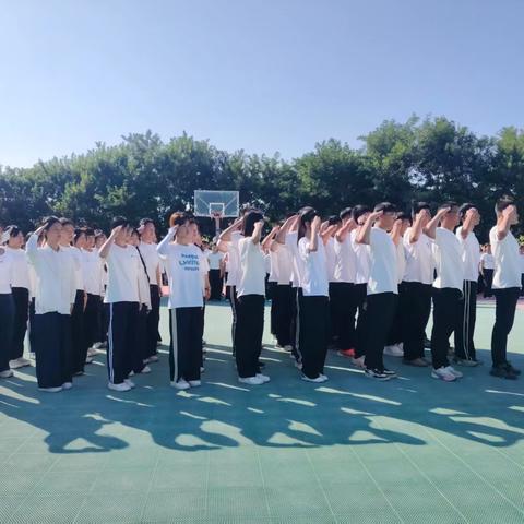 磨砺助成长，梦想正起航——遵化市堡子店中学高一新生军训汇演