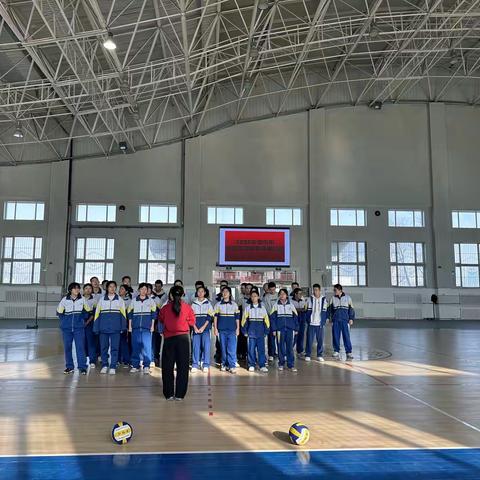 同课异构，共研共进！—— 奎屯市高中体育教师 “排球正面双手垫球” 教学研讨活动