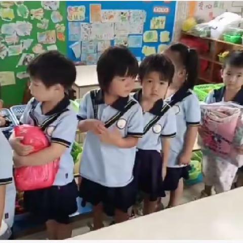 东圩育苗幼儿园开学第一天宝贝们棒棒哒