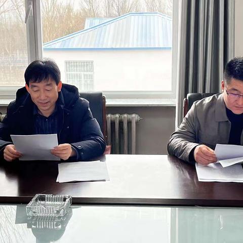 查干哈达苏木党委组织举办理论中心组新春读书会