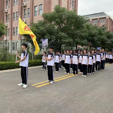 绿茵球场  激情飞扬——南城实验学校秋季田径运动会