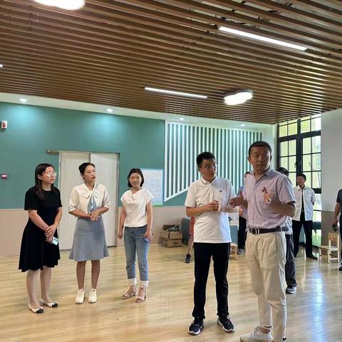 【近悦远来 活力双山】玉龙山社区七一系列活动（二）：我和党旗合张影