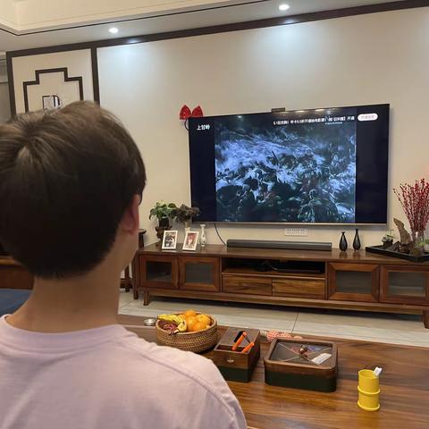 缅怀先烈感党恩 坚守初心学党史——2021级24班开展红色教育进家庭活动