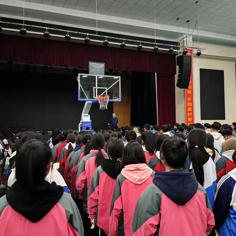 靖边三中2025年春季宿舍舍长会