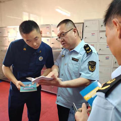 美“食”安全，守护健康——华清东路消防救援站相邀市场监管部门检查指导食品安全工作