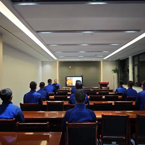 “厉行节约，反对浪费”—华清东路消防救援站组织餐饮浪费集中学习教育