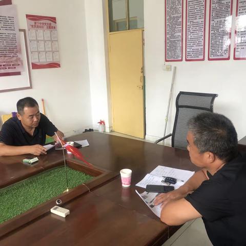 李志勇校长到岸下中学指导工作