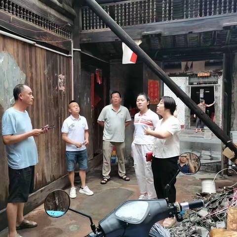 【琼山基层治理】府城街道小区党建指导员全力防御台风“泰利”