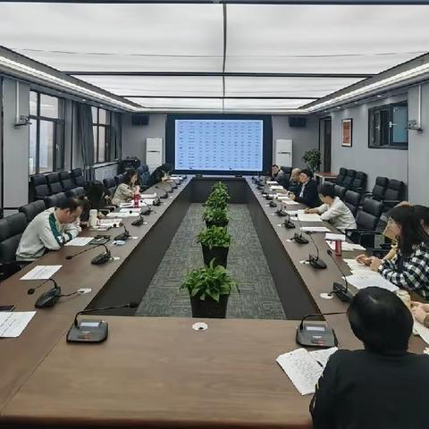 群策群力，冲刺高考——内师大附校高三全市一模考试分析会