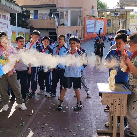 【党建+科技】童心探科学  小手秀实验——上饶市实验小学科学实验秀活动