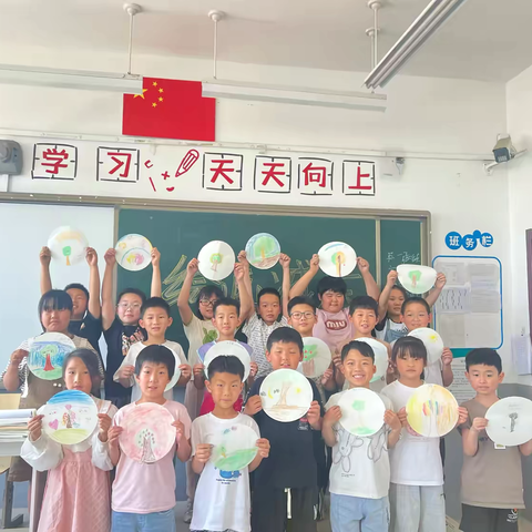 “执笔绘心 向阳而生”——正定县东白庄小学2024学年心理健康教育之绘画活动