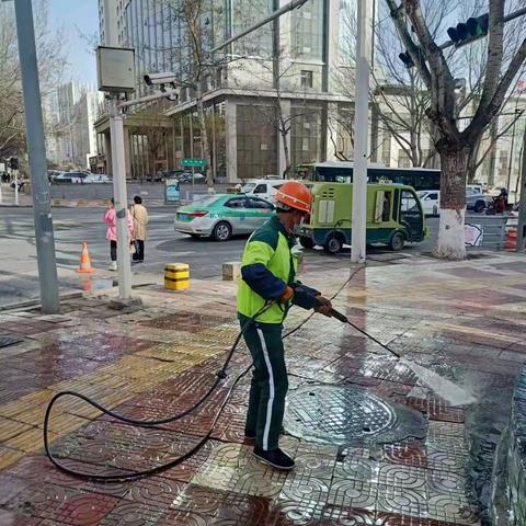 共同努力      打造“洁净”家园