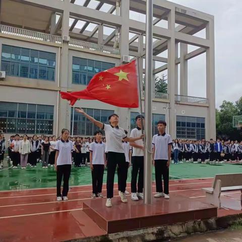 海口华健幼师职业学校“让节俭成为一种习惯”主题升旗仪式，第九周