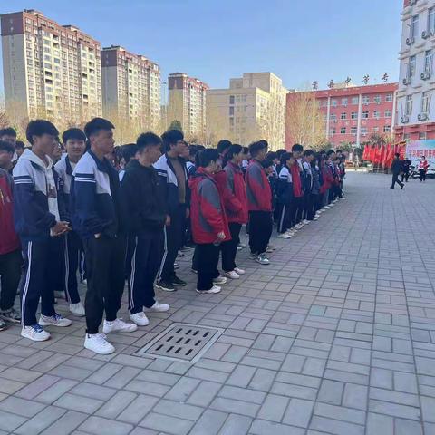 趁春光踏歌行，凭年少展翅飞——高二年级高考班“最美风景在路上”实践研学活动