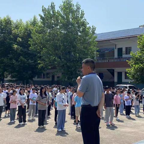 弋阳县烈桥中学第十七周工作简讯（5月29日—6月4日）