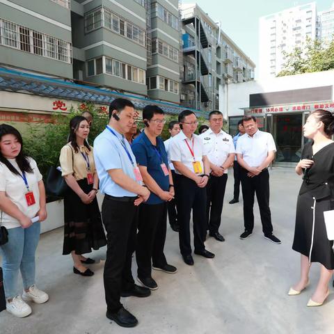 新城区人大常委会视察调研自强路街道禁毒工作