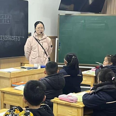 【灵美龙小·校本教研】指向核心素养的小学数学练习设计研究——龙潭中心小学数学校本研修系列活动（五）