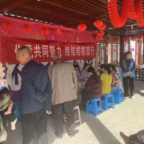 一刻钟便民服务圈——“学雷锋•文明实践我行动”向荣社区开展义诊服务活动