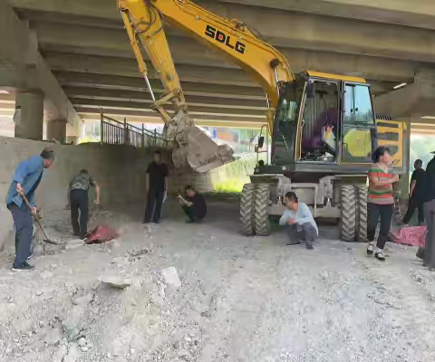 雨后清淤不停歇  持续整治焕新颜——宝塔区河道管理处全面组织开展河道整治