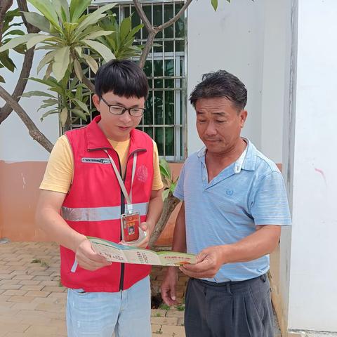 持续入户开展“扫黄打非”宣传工作