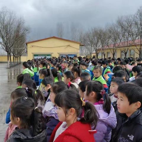 新学期  新气象  新起点 塔屯小学优秀学生表彰大会